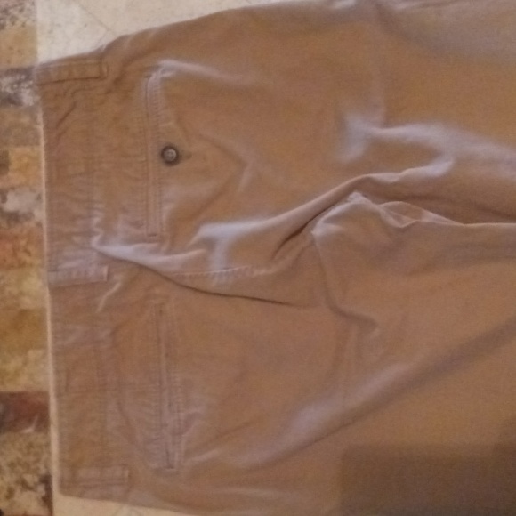 American Eagle khakis 28x32 - Picture 7 of 9